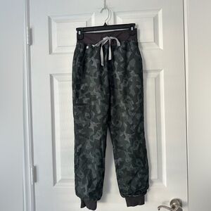 Figs Zamora FREEx Lined High Waisted Jogger Scrub Pants- Camo Bonsai XXS
